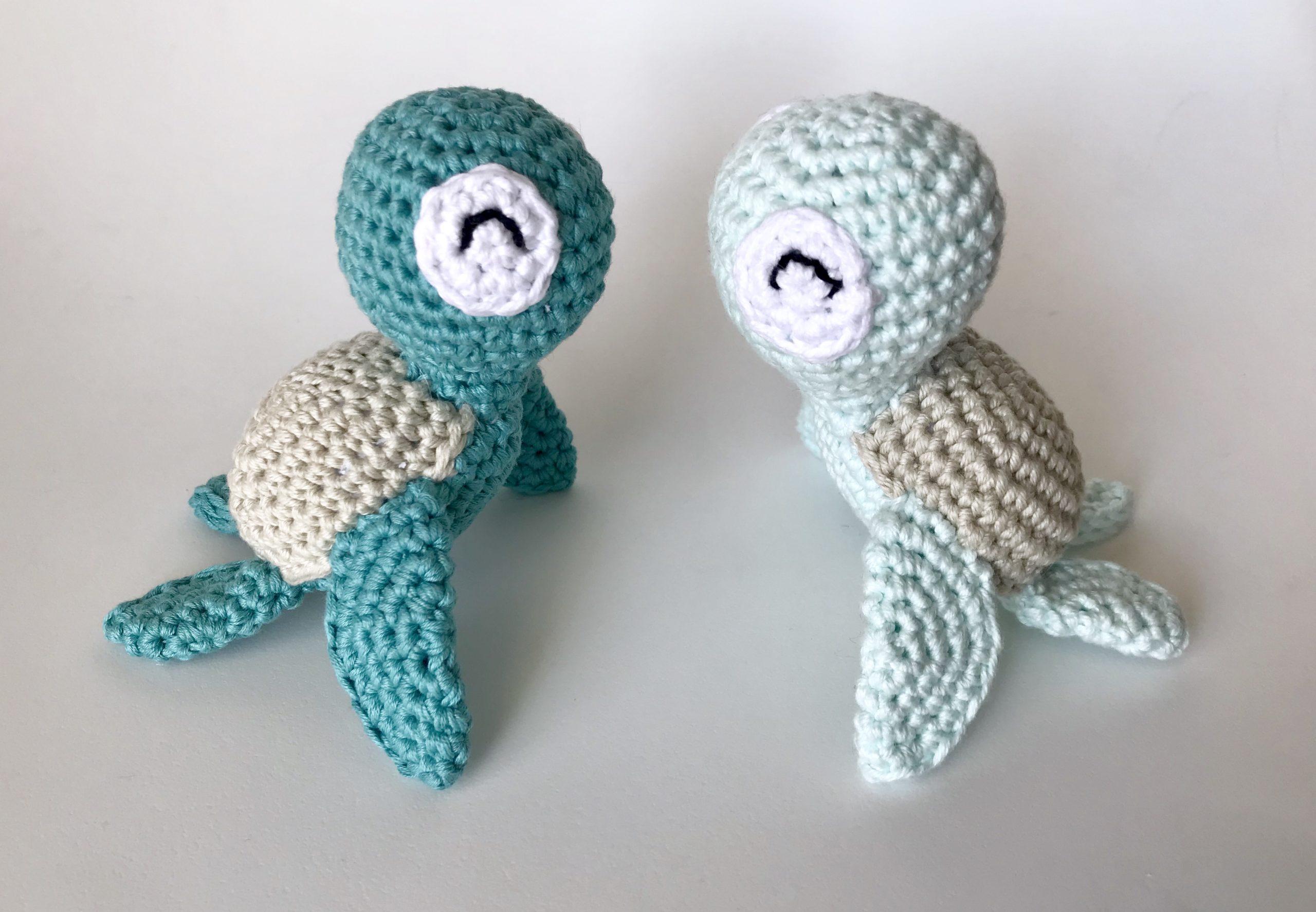 Maggie et Amina les tortues, Tortues marines faites main au crochet, doudou fait main, Peluche pour enfant 100% coton, amigurumi